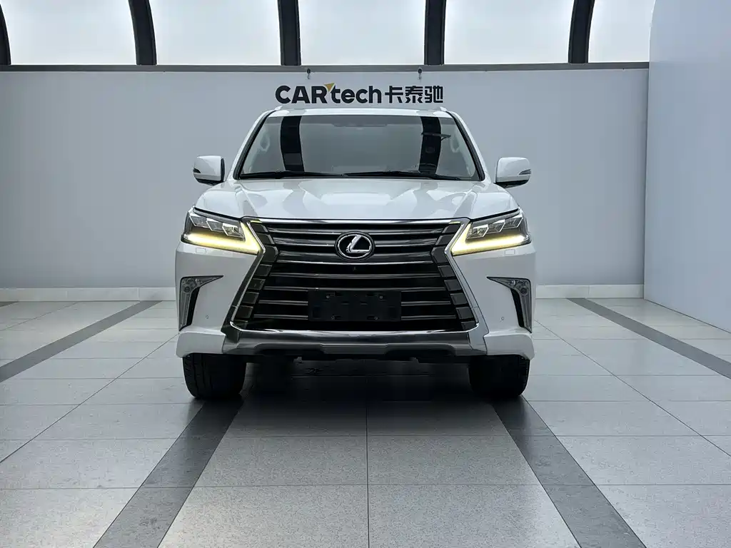 Lexus LX 2016 570 Dynamic Luxury Edition