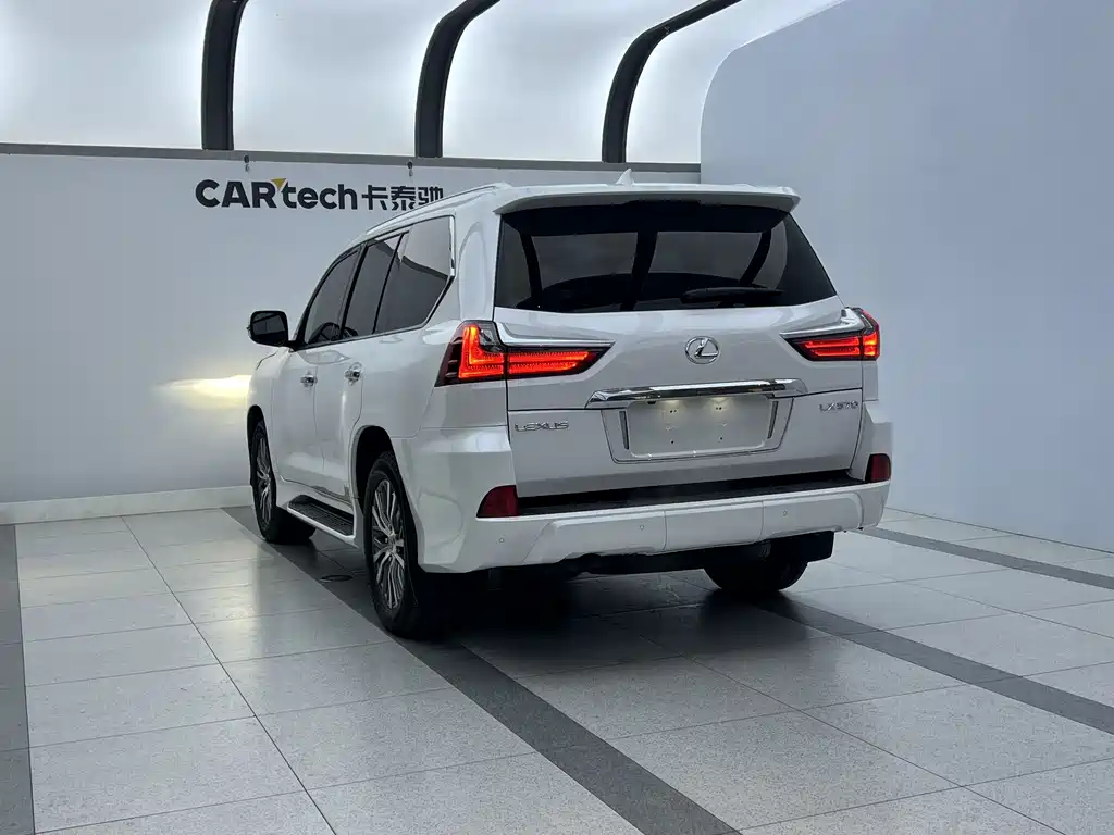 Lexus LX 2016 570 Dynamic Luxury Edition