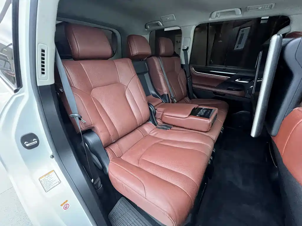 Lexus LX 2016 570 Dynamic Luxury Edition