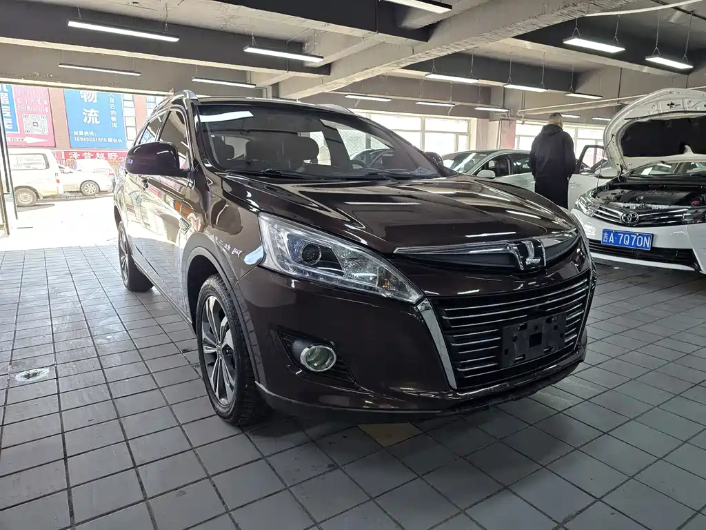 Luxgen U6 SUV 2016 1.8T Fashion Value Edition
