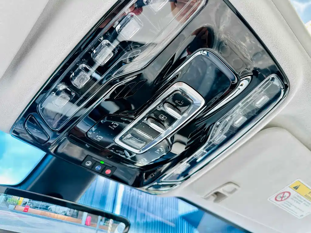 Buick GL8 PHEV 2024 Avenir Luxury Edition 6-Seater