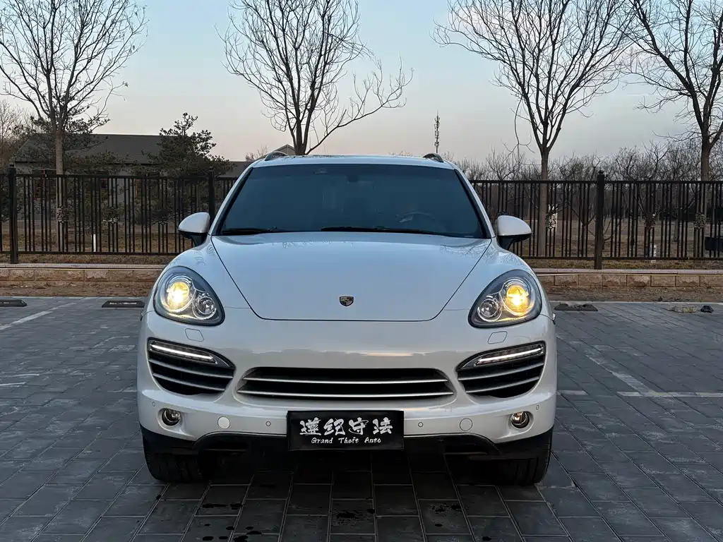 Cayenne 2014 Cayenne Platinum Edition 3.0T