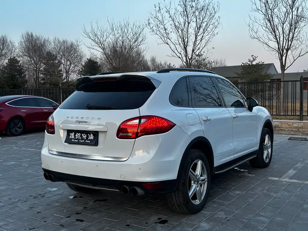 Cayenne 2014 Cayenne Platinum Edition 3.0T