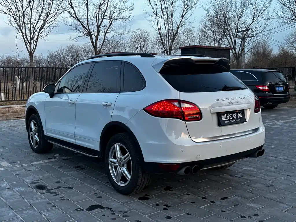 Cayenne 2014 Cayenne Platinum Edition 3.0T