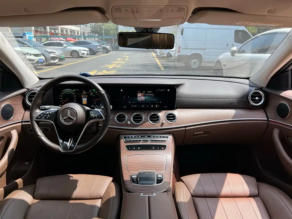 Mercedes-Benz E-Class 2023 E 260 L