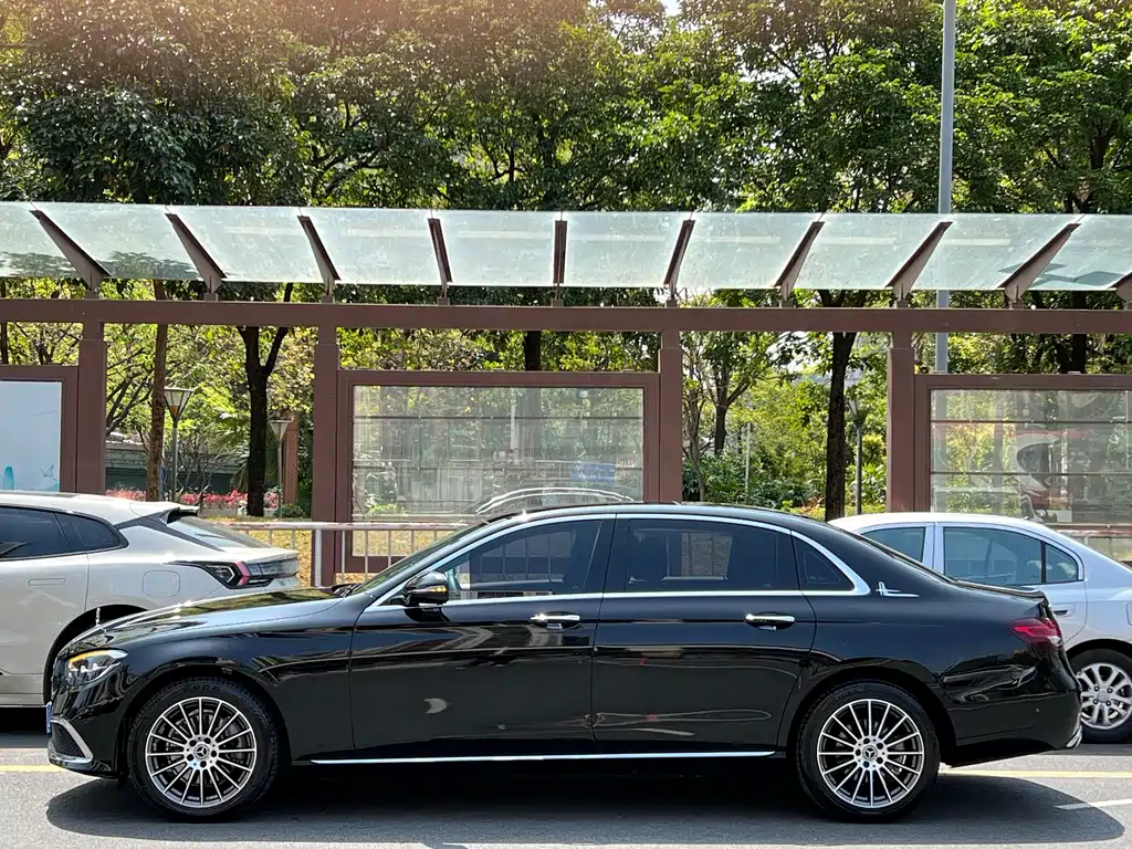 Mercedes-Benz E-Class 2023 E 260 L