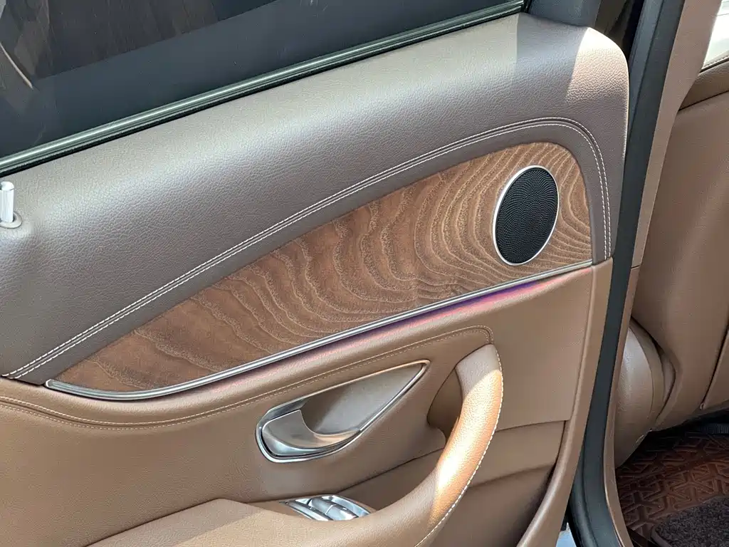 Mercedes-Benz E-Class 2023 E 260 L