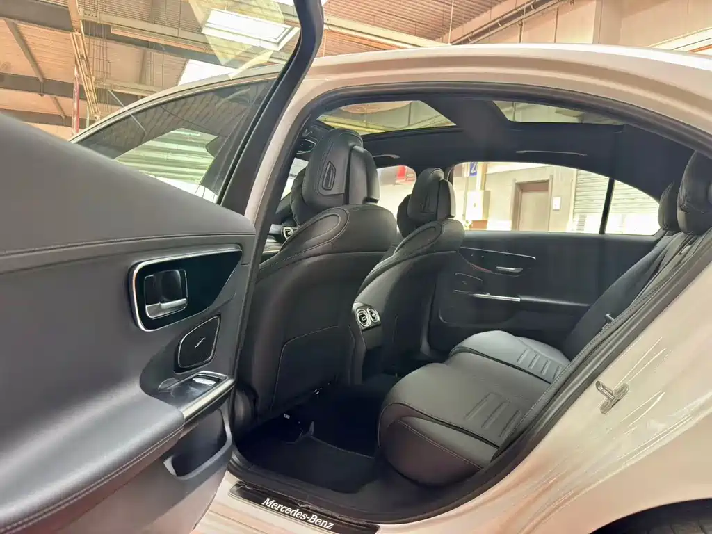 Mercedes-Benz C 350 eL