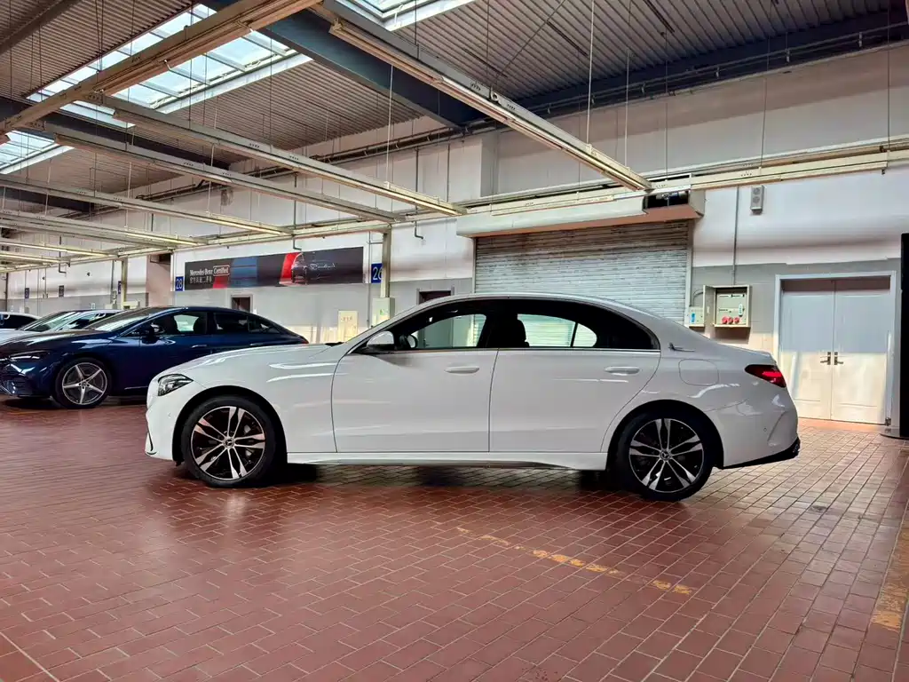 Mercedes-Benz C 350 eL
