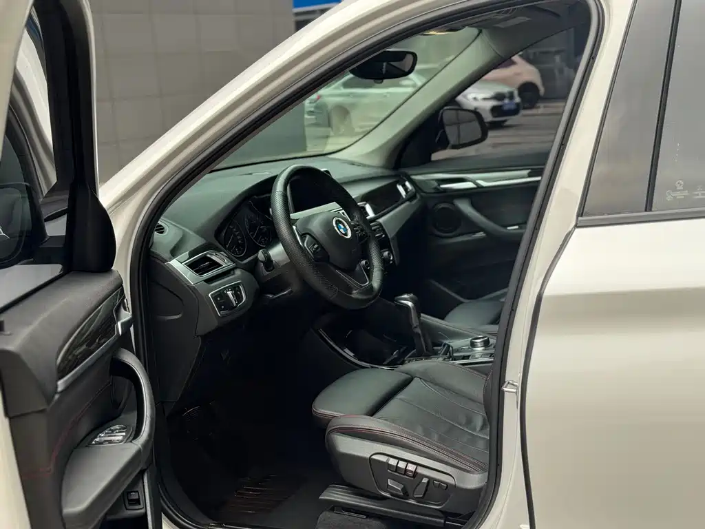 BMW X1 2018 xDrive20Li Luxury Edition