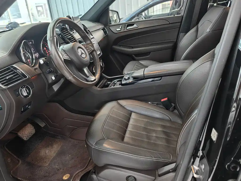 Mercedes-Benz GLE 400 4MATIC Collector's Edition