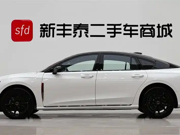 Hongqi H6 2025 2.0T Zhi Shang Edition