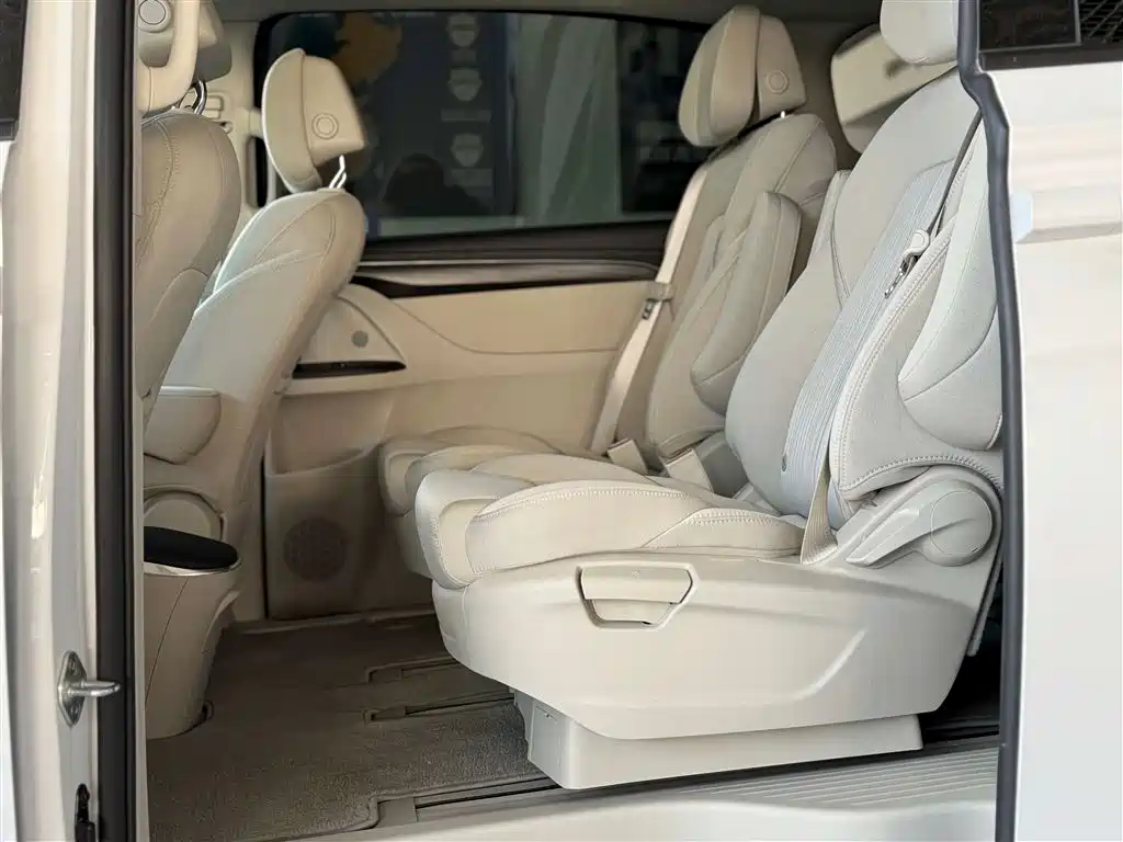 Buick GL8 2023 ES Lu Zun Comfort