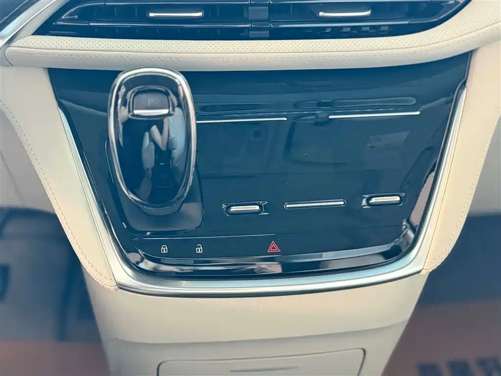 Buick GL8 2023 ES Lu Zun Comfort