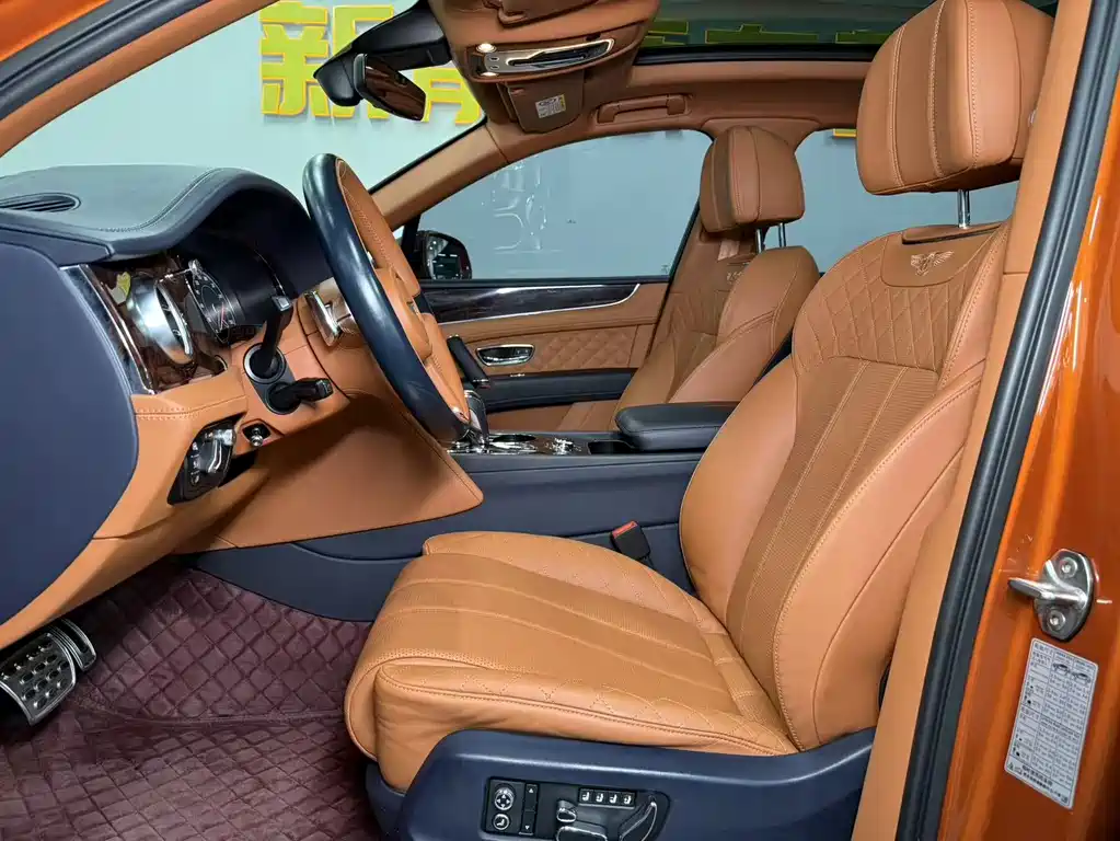 Bentayga 2016 6.0T Standard Edition