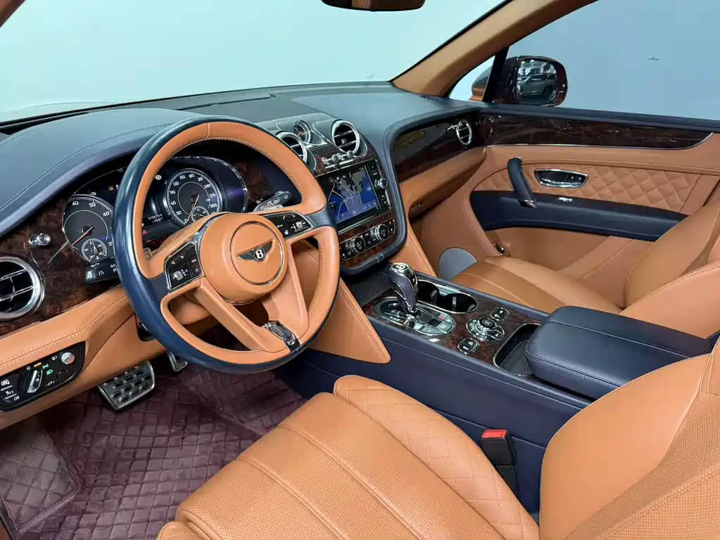 Bentayga 2016 6.0T Standard Edition
