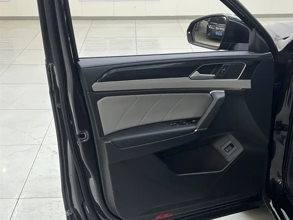 Volkswagen Tayron 2023 280TSI 2WD Luxury Plus Advanced Edition