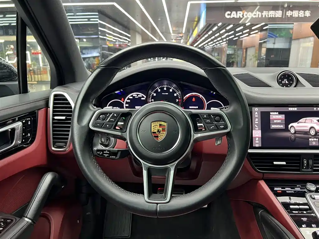 Porsche Cayenne 2022 Platinum Edition
