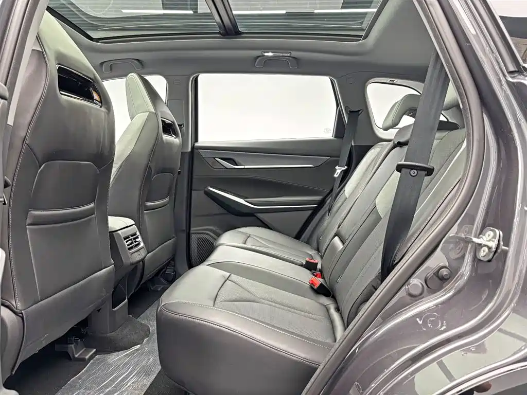 Changan CS75PLUS 2026 Smart Champion Edition 1.5T New Blue Whale Intelligent Navigation Model