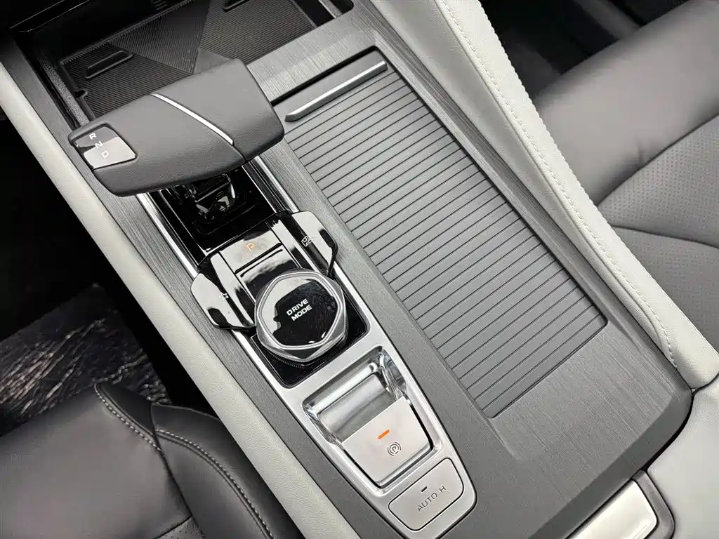 Changan CS75PLUS 2026 Smart Champion Edition 1.5T New Blue Whale Intelligent Navigation Model