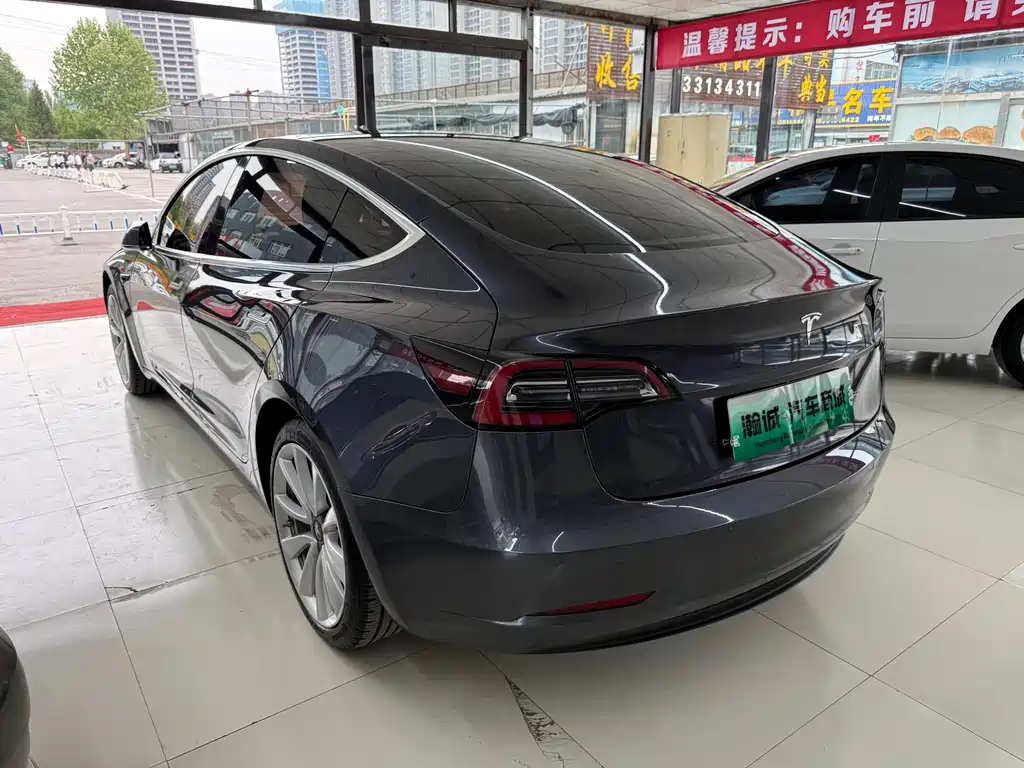 Tesla Model 3 2019 Standard Range Plus Rear-Wheel Drive
