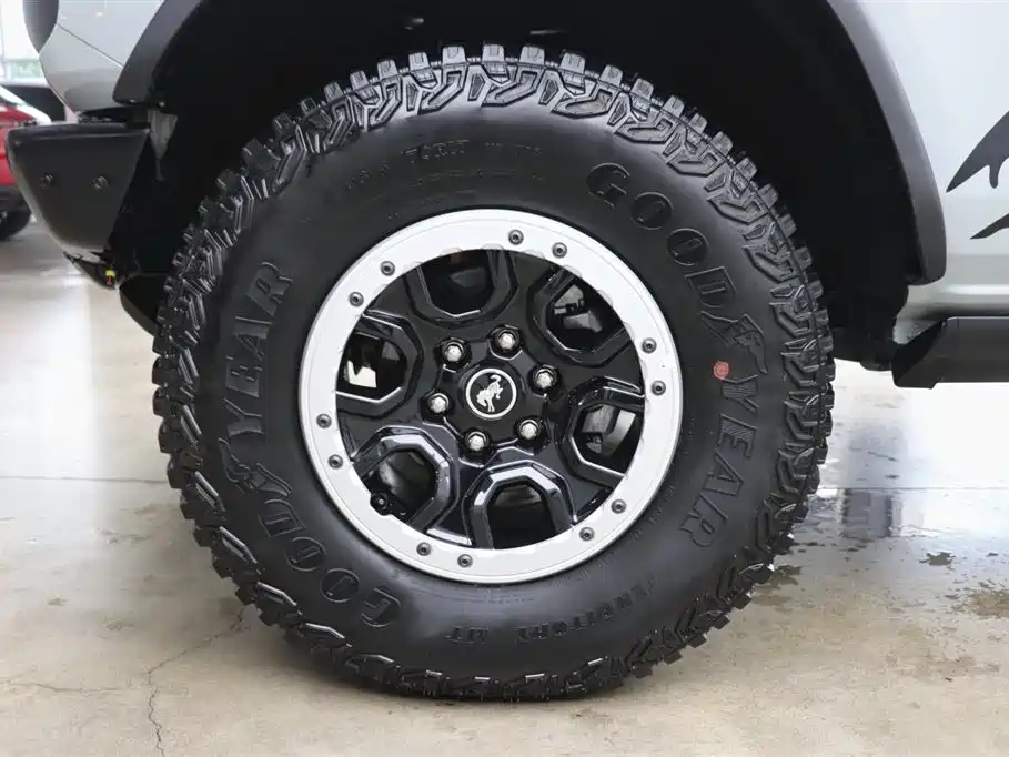 Ford Bronco 2024 2.3T Badlands