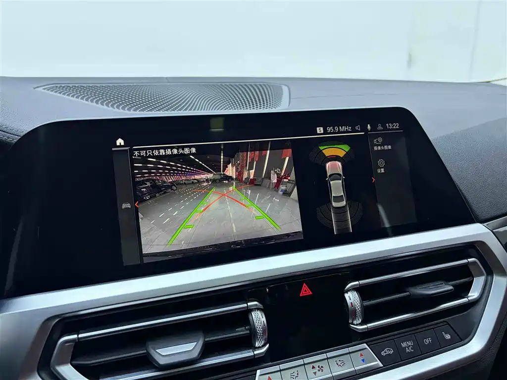 BMW 3 Series 2021 320Li M Sport Package - фото 25