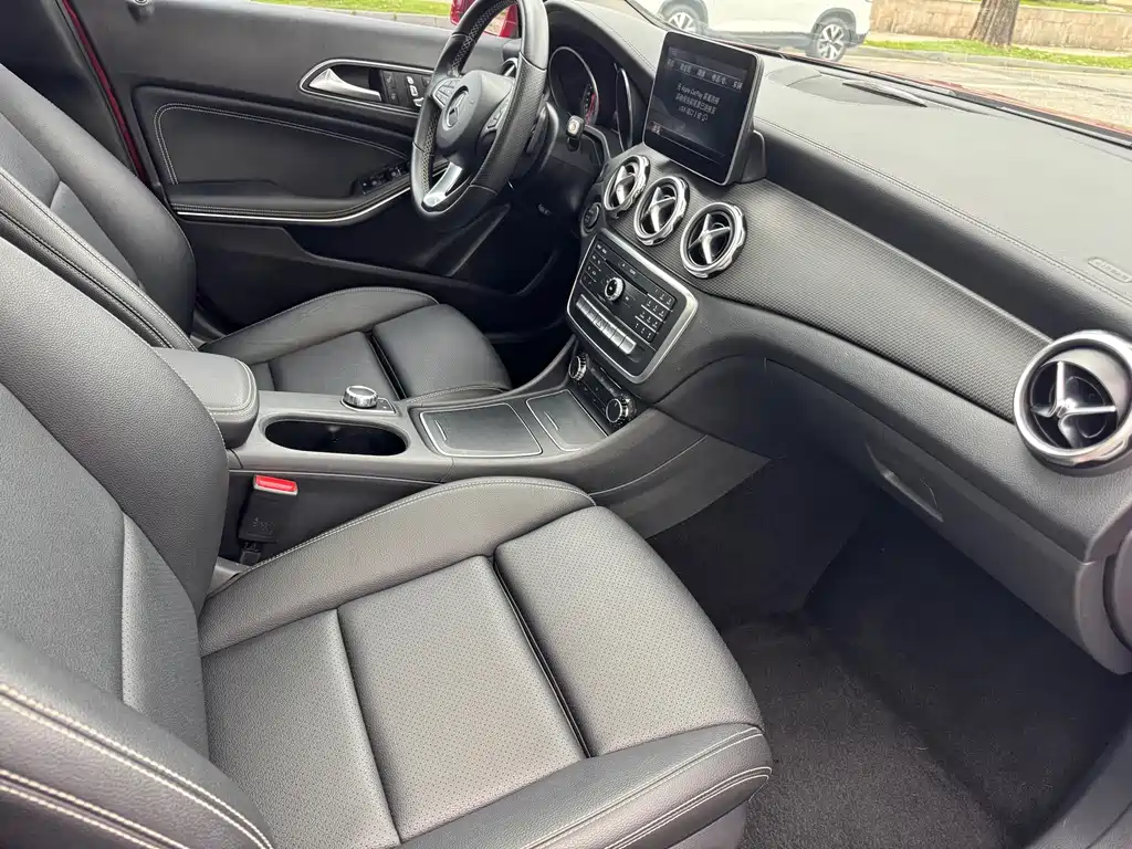 Mercedes-Benz GLA 2017 GLA 200 Fashion Edition