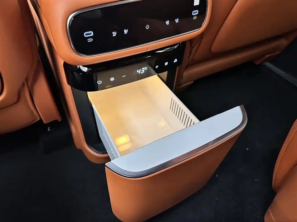 Geely Galaxy M9 2025 230km RWD Exploration Edition