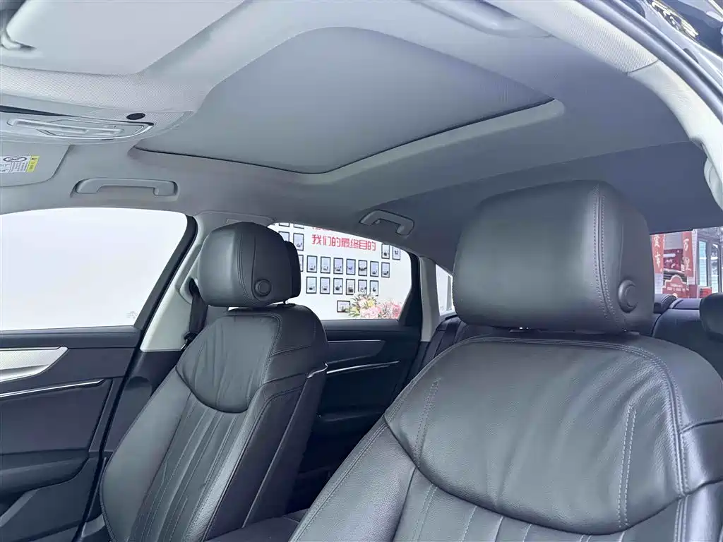 Audi A6L 2019 40 TFSI Luxury Elegant Trim