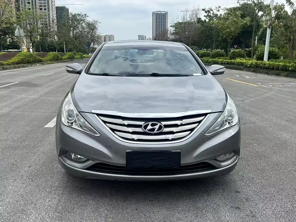 Sonata 2011 2.0L Automatic Leading Edition