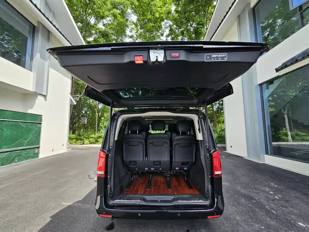 Mercedes-Benz V-Class 2018 V 260 Exclusive Edition China VI
