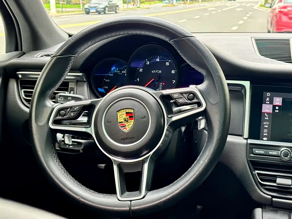 Porsche Macan 2.0T