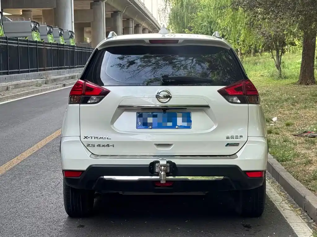 Nissan X-Trail 2017 2.5L CVT Luxury Edition 4WD