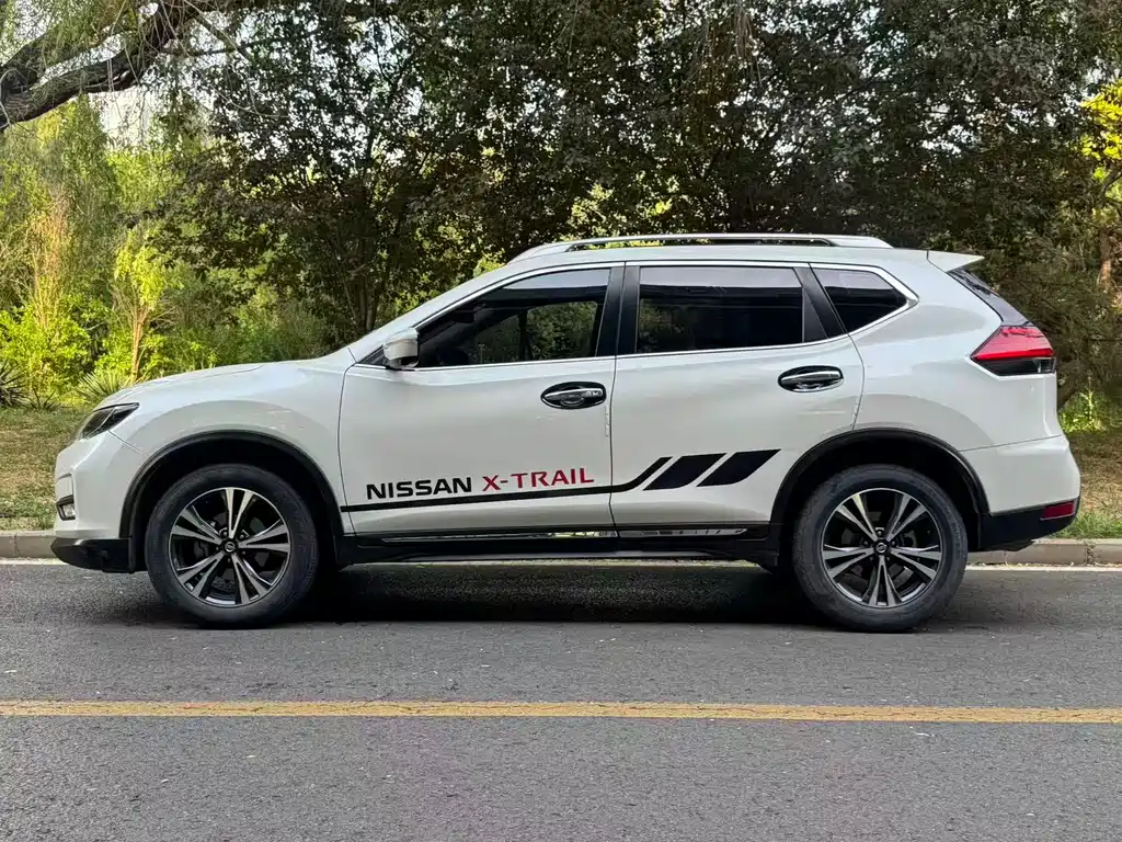 Nissan X-Trail 2017 2.5L CVT Luxury Edition 4WD