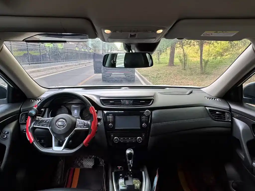 Nissan X-Trail 2017 2.5L CVT Luxury Edition 4WD