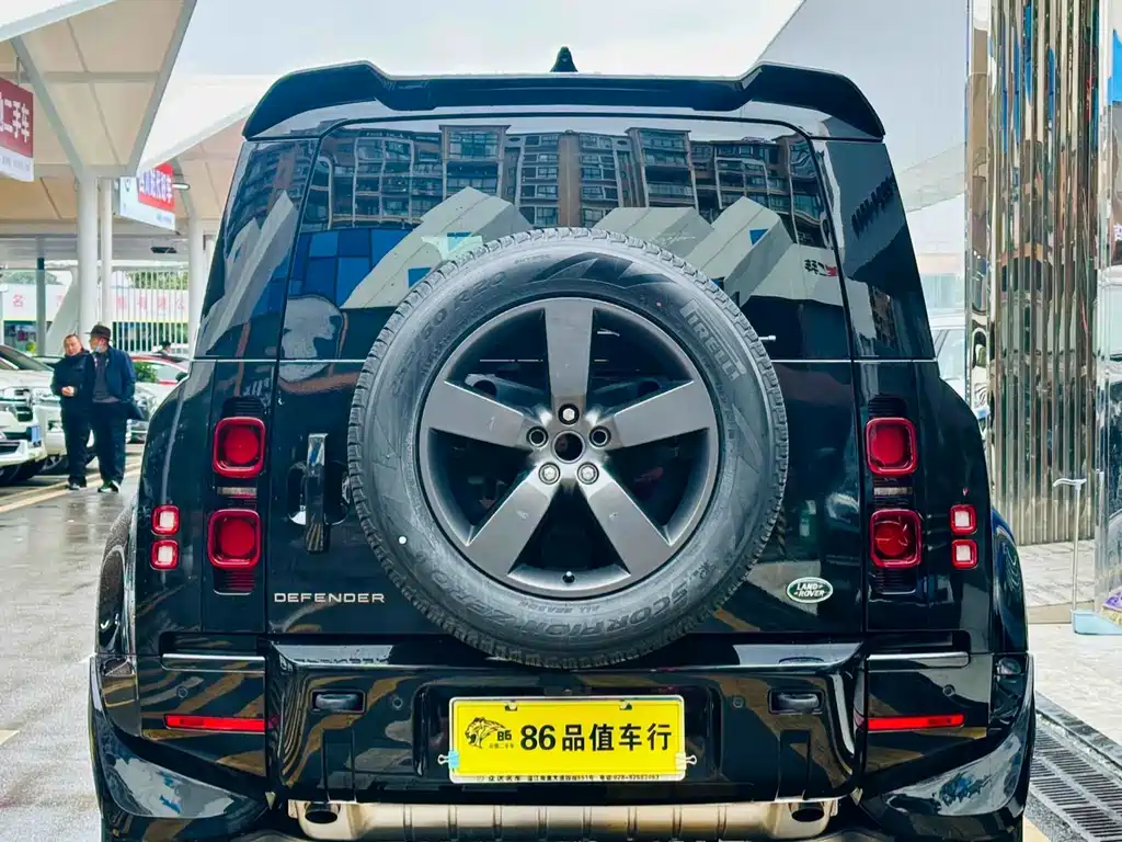 Land Rover Defender 2024 110 3.0T P400 X-DYNAMIC HSE
