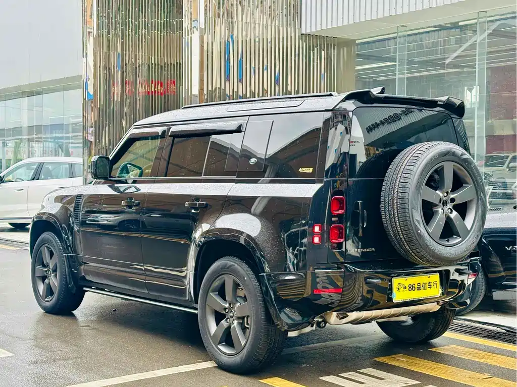 Land Rover Defender 2024 110 3.0T P400 X-DYNAMIC HSE