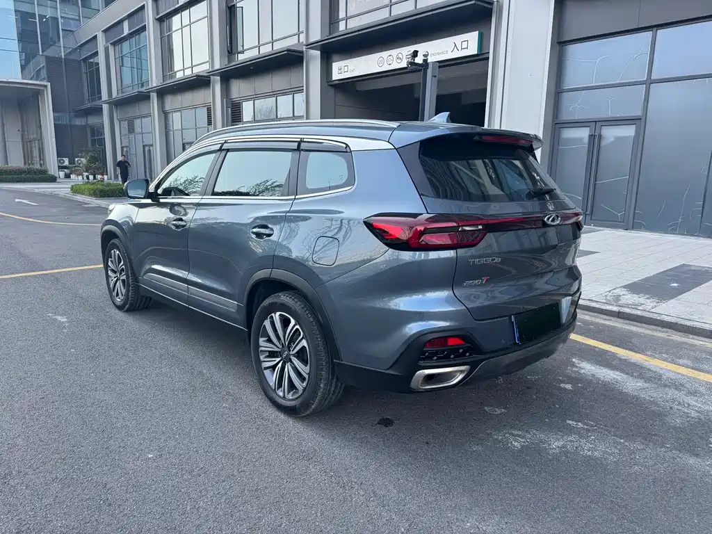 Chery Tiggo 8