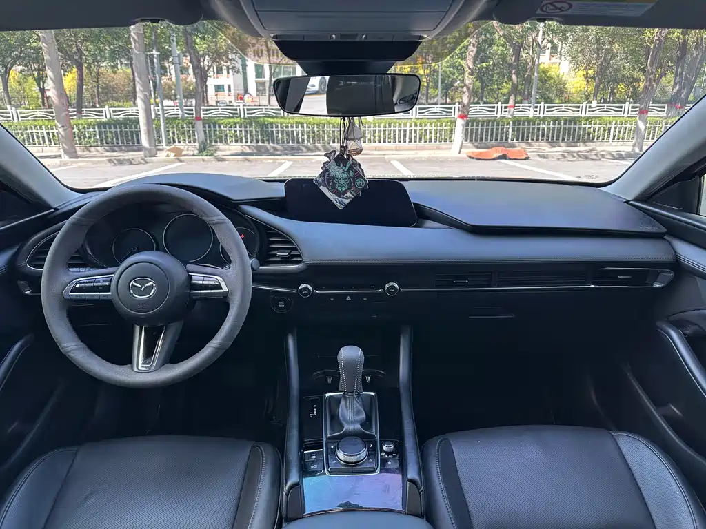 Mazda 3 Axela 2022 2.0L Automatic Zhiya Edition