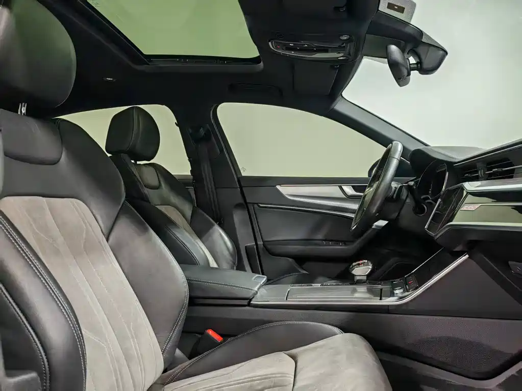Audi A6L 55 TFSI e quattro