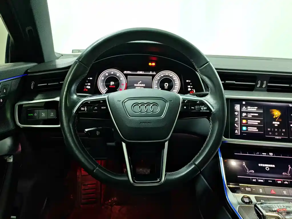 Audi A6L 55 TFSI e quattro