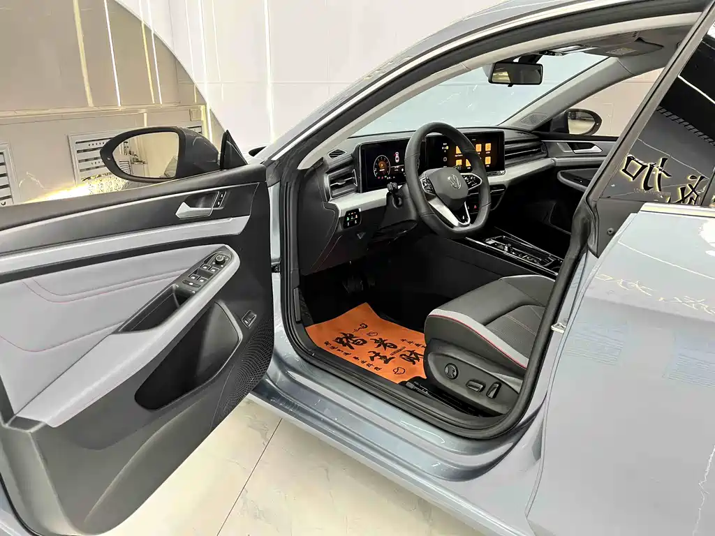 Volkswagen Lamando L 2022 280TSI DSG Cool Spicy Edition