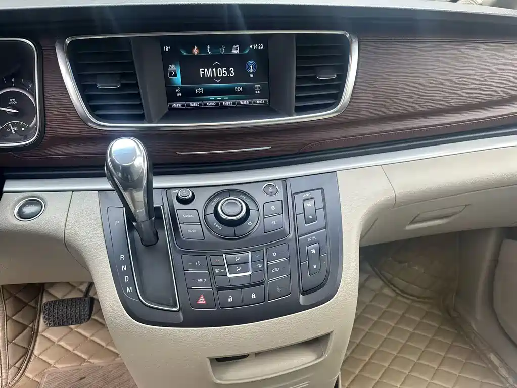 Buick GL8 2018 28T Luxury Edition China VI