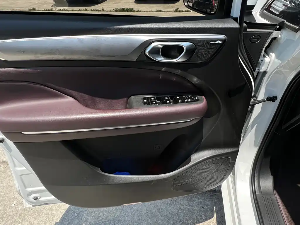 GAC Trumpchi M6 2023 PRO 270T DCT Luxury