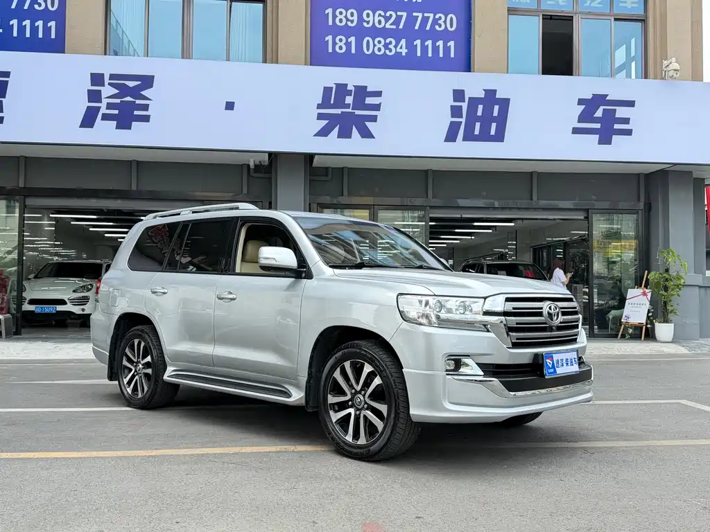 Land Cruiser (Import) 2020 4.5L Diesel Middle East Edition