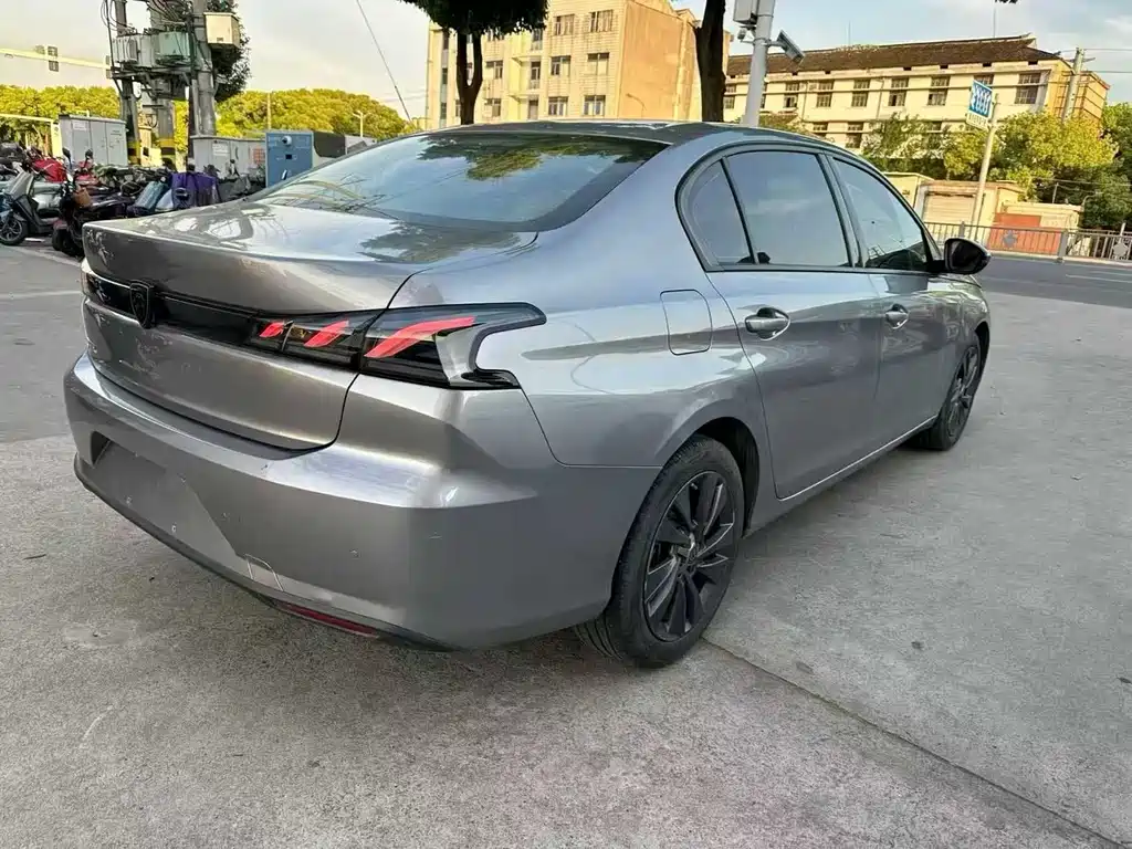 Peugeot 408 2022 1.6T Zhuiguang Edition