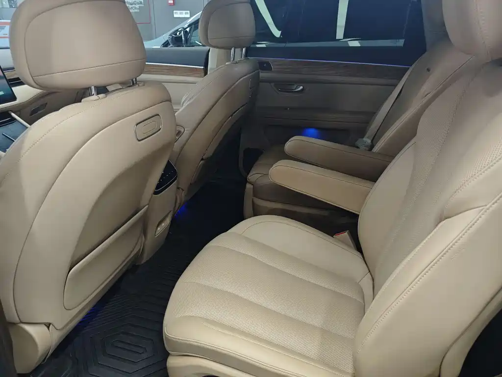 AITO M7 2024 1.5T Intelligent Driving AWD Max Edition 5-Seater