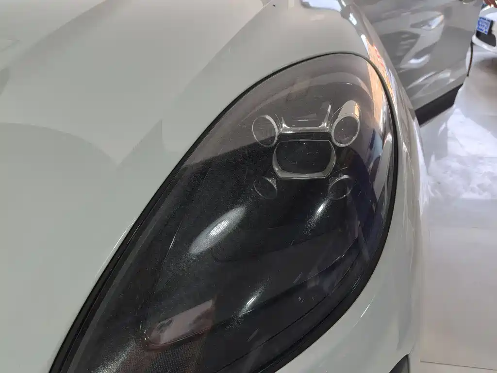 2020 Porsche Macan 2.0T
