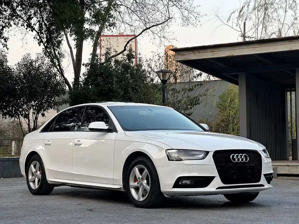 Audi A4L 2015 35 TFSI Automatic Standard